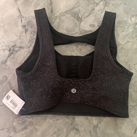 NWT 🤍 Lululemon Everlux cut-out training Bra - Picture 2 of 3